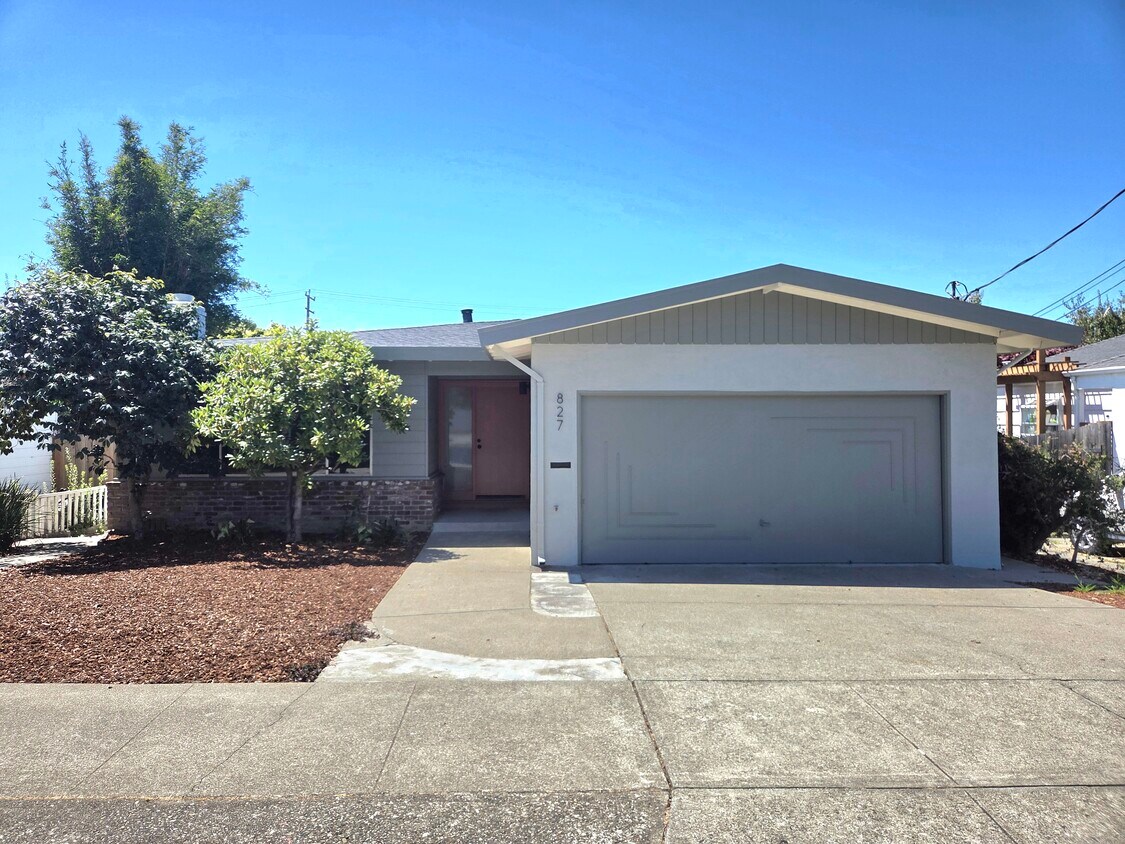 Foto principal - 827 Norvell St