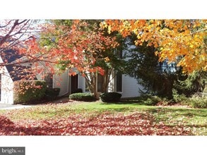 Building Photo - 27 Kanon Ct