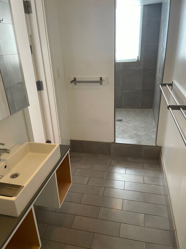 Foto del edificio - 950 56th St