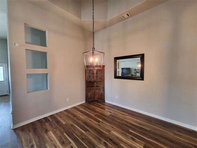 Building Photo - 101 Salt Fork Dr