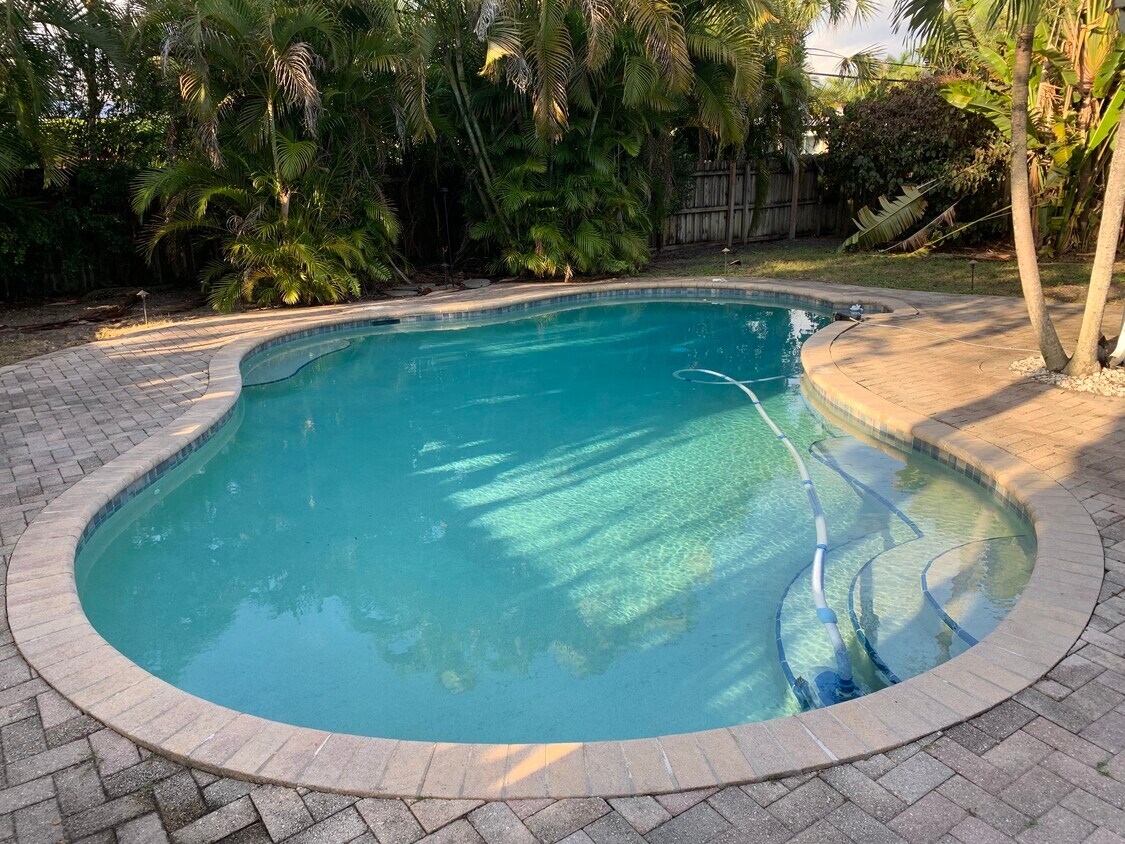 Foto principal - 251 NW 34th St