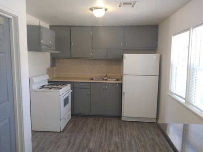 Foto del edificio - 923 SW 29th St