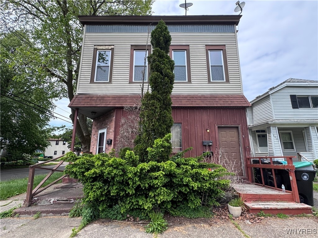 Primary Photo - 244 Broad St