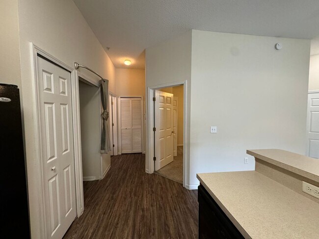 Building Photo - Move In Special! 1/2 Off 1st Months Rent T...