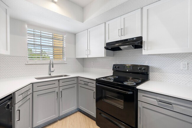 Mia LXMI Westchase West photo'