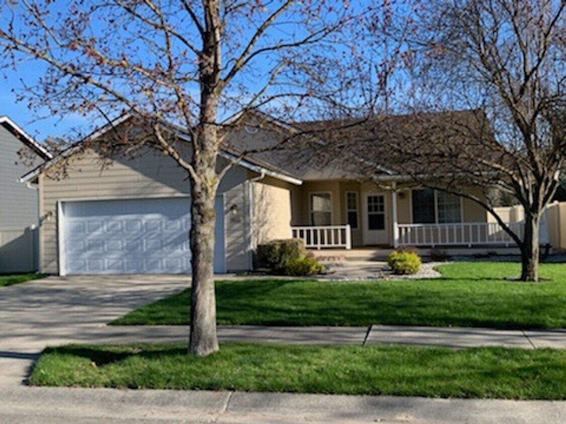 2033 W Hampson Ave, Coeur d'Alene, ID 83815 House Rental in Coeur d