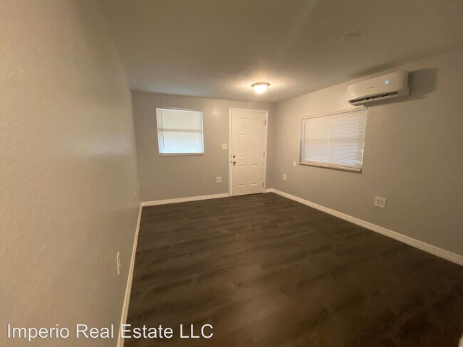 Foto del edificio - 1320 Woodbine St