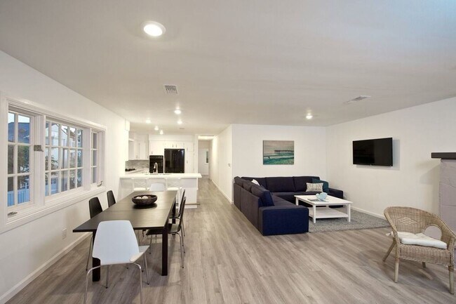 Foto del edificio - 5210 Neptune Ave
