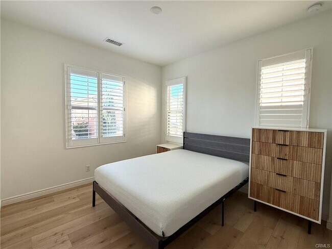 Foto del edificio - 63 Darby