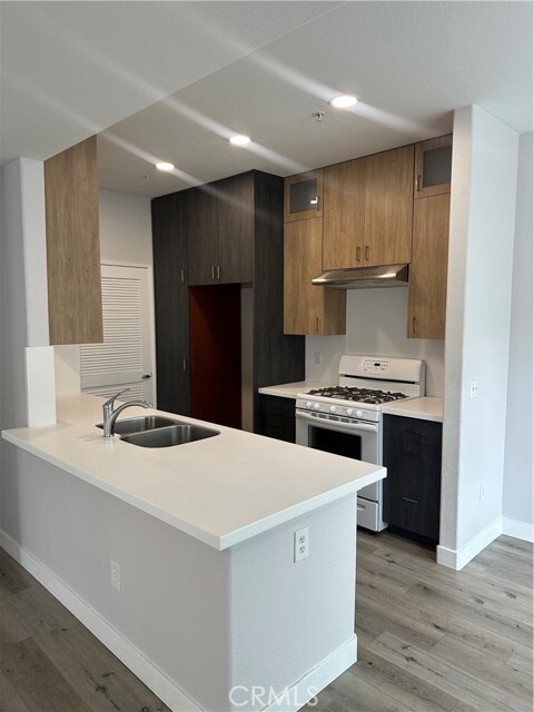 Foto del edificio - 13133 Le Parc Blvd