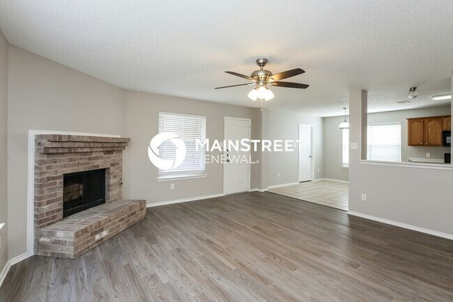 Foto del edificio - 3 Bedroom Pet-Friendly Home in Lancaster, TX with Main Street Renewal