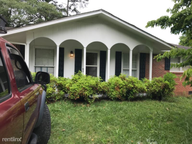 Foto principal - 4 br, 1.5 bath House - 401 Pinelea Rd