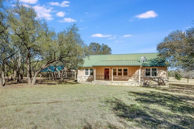 Building Photo - 441 Leaning Oak Trail