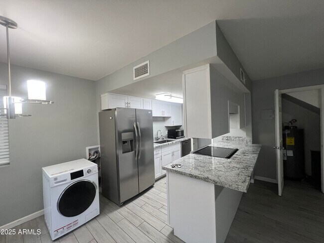 Foto del edificio - 4703 E Portland St