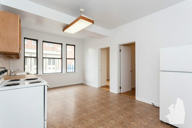 Foto del edificio - 2319 N Kedzie Blvd