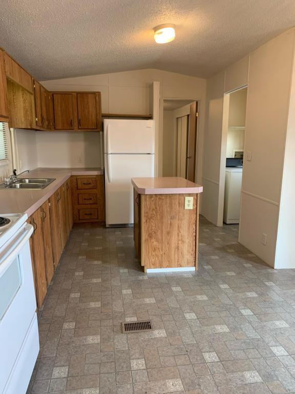 Building Photo - 227 N. 9th St Lot 16