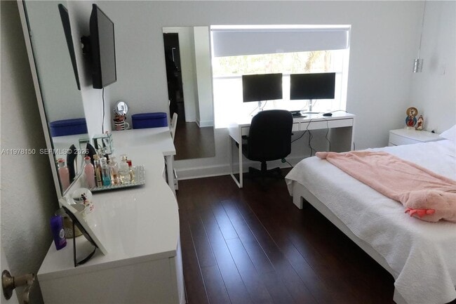 Photo - 10923 NW 70th St House