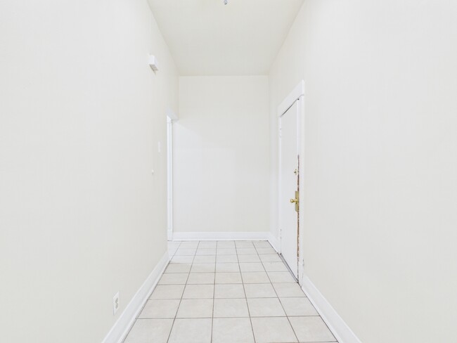 Foto del edificio - 5328 S Calumet Ave