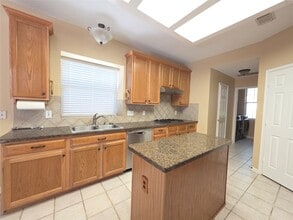 Building Photo - 19 Vista Mill Pl