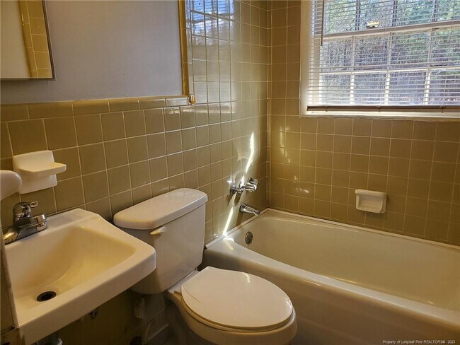 Foto del edificio - 4120 S Dowfield Dr