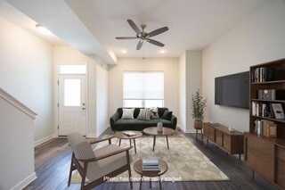 Foto del edificio - 12027 Wade Park Ave
