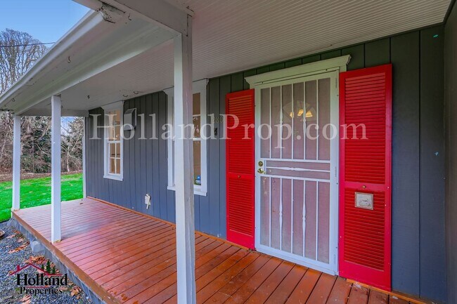 Foto del edificio - Charming Historic 3-Bedroom Home for Lease! NEW PRICE at $2,245 plus move in Special $150 credit ...