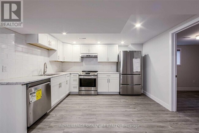 Building Photo - 1205 Gainsborough Dr