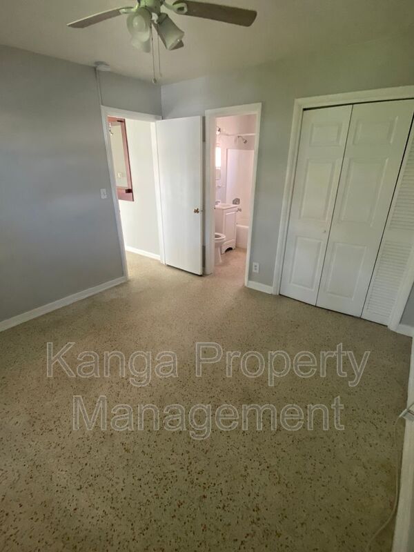 Building Photo - 711 Gotham Ct