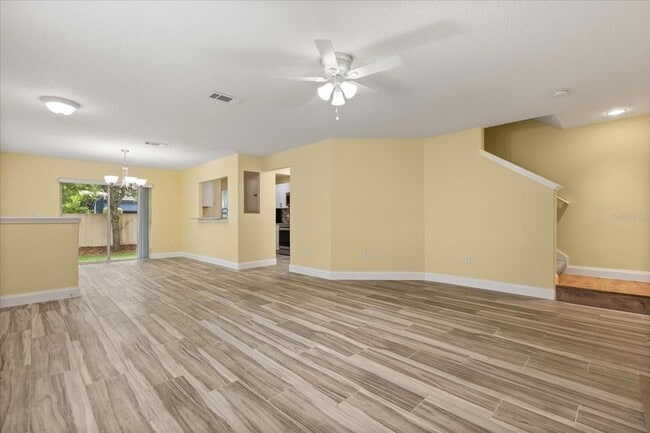 Building Photo - 326 Carina Cir