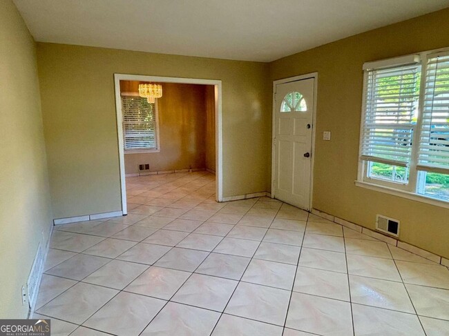 Foto del edificio - 3129 Nursery Rd SE