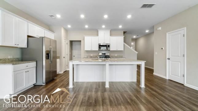 Foto del edificio - 3 br, 2 bath House - 6353 i Lanier Harbor ...
