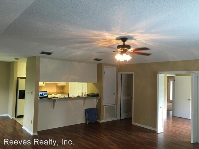 Building Photo - 3 br, 2 bath House - 30 Cobblestone Way W