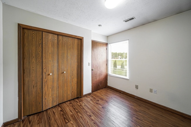 Building Photo - 1531 Whitehall Blvd