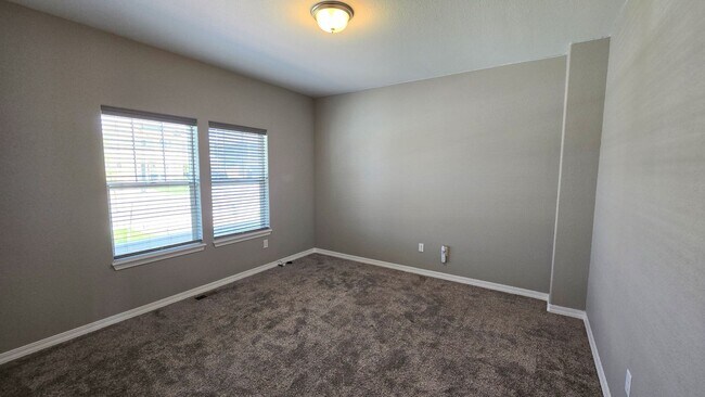 Foto del edificio - 11101 Willmore Dr