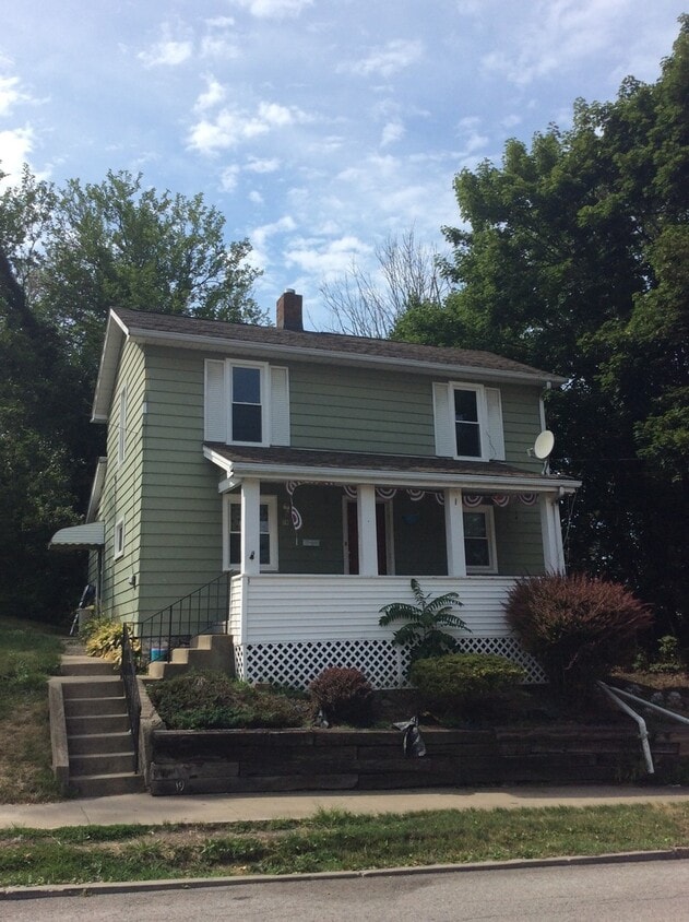 Primary Photo - STRUTHERS 3 BEDROOM/1 BATH