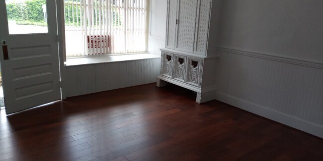Foto del edificio - 4008 S 130th St
