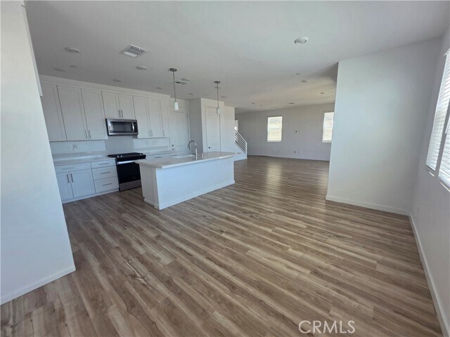 Foto del edificio - 2860 Sapphire Rd