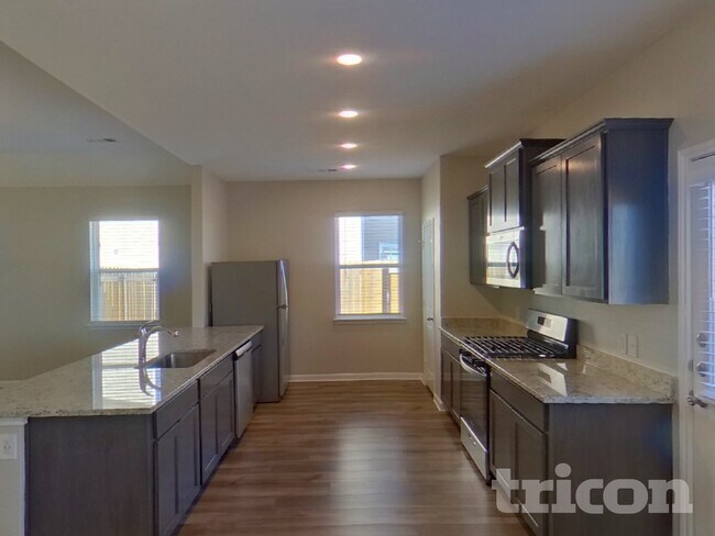 Foto del edificio - 9721 Sierra Grande Dr