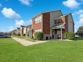 Building Photo - 701 Beachfront Dr