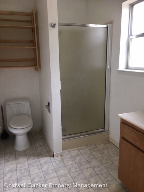 Building Photo - 2455 Belladonna St