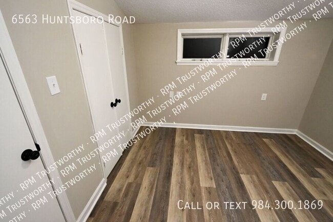 Foto del edificio - 6563 Huntsboro Rd