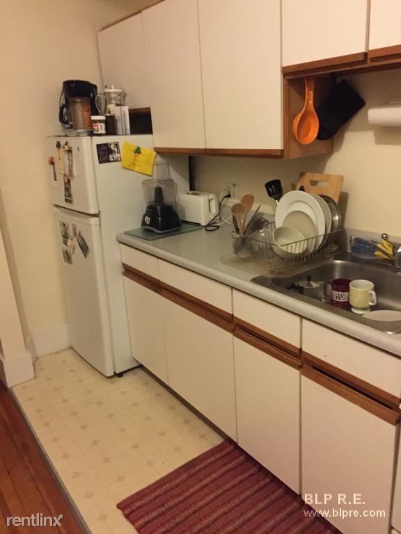 Foto del edificio - 1382 Beacon St