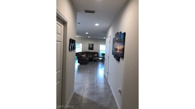 Foto del edificio - 12571 Laurel Cove Dr