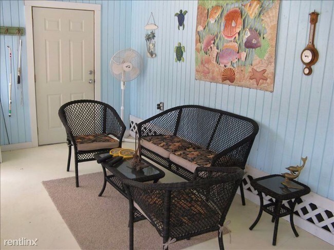 Foto del edificio - 2 br, 1 bath House - 130 Tina Place
