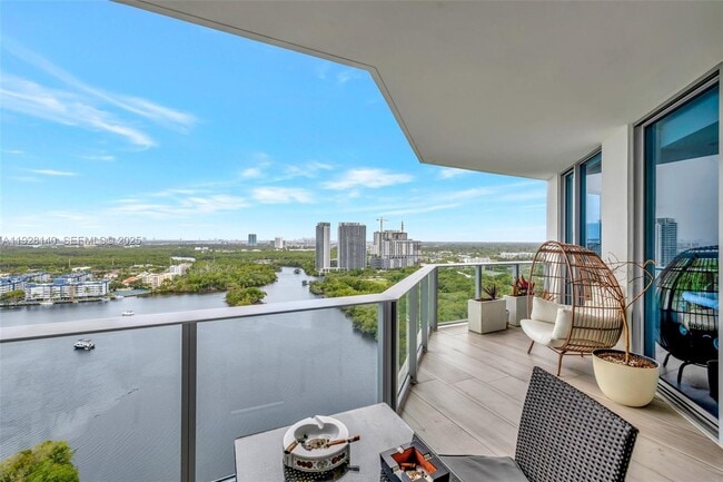 Foto del edificio - 17111 Biscayne Blvd