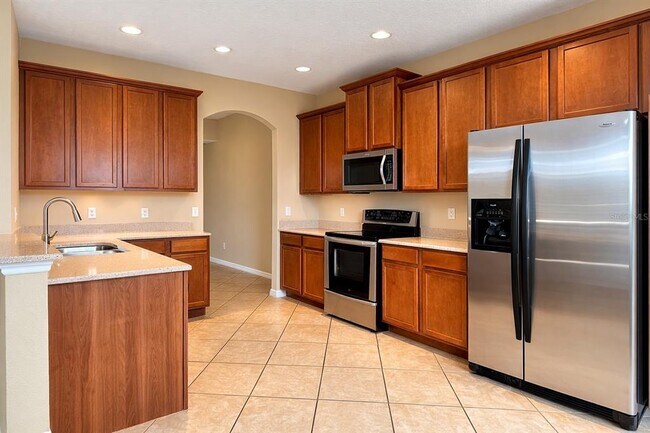 Foto del edificio - 1136 Crestwood Commons Ave