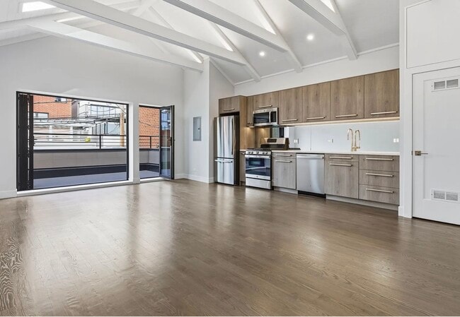 Foto del edificio - 1924 W Grand Ave