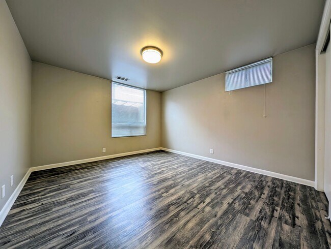 Foto del edificio - 1227 Sherman Ave
