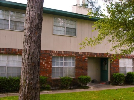 Foto del edificio - Belle Pointe Apartments