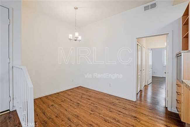 Building Photo - 7111 S La Tijera Blvd